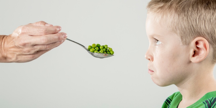 trucos para que tus hijos prueben la comida