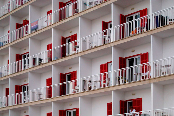 Balconing y sus riesgos.